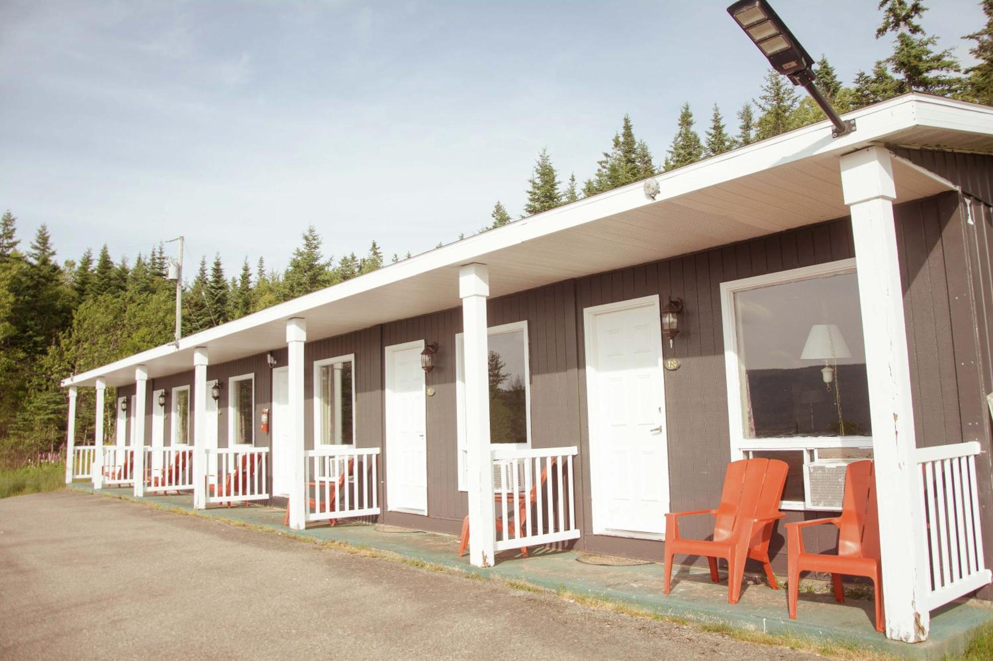 Travels Inn Victoria County Boularderie East Exterior photo